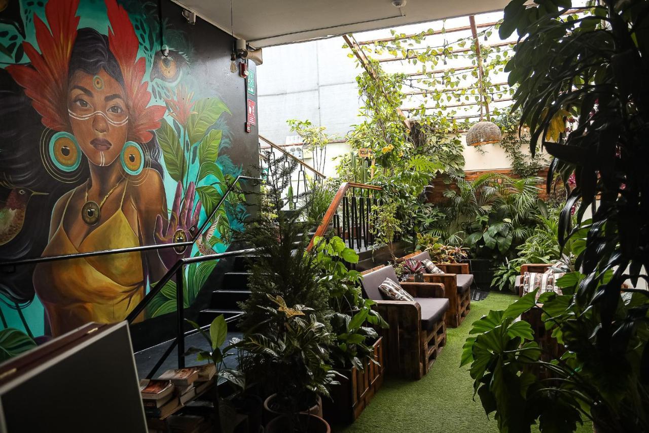 Black Llama Hostel Miraflores Lima Bagian luar foto