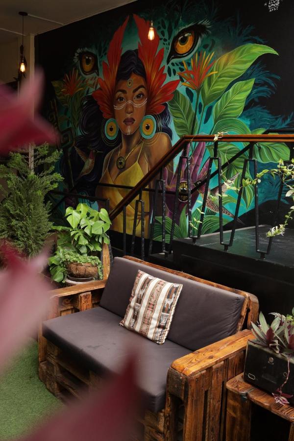 Black Llama Hostel Miraflores Lima Bagian luar foto